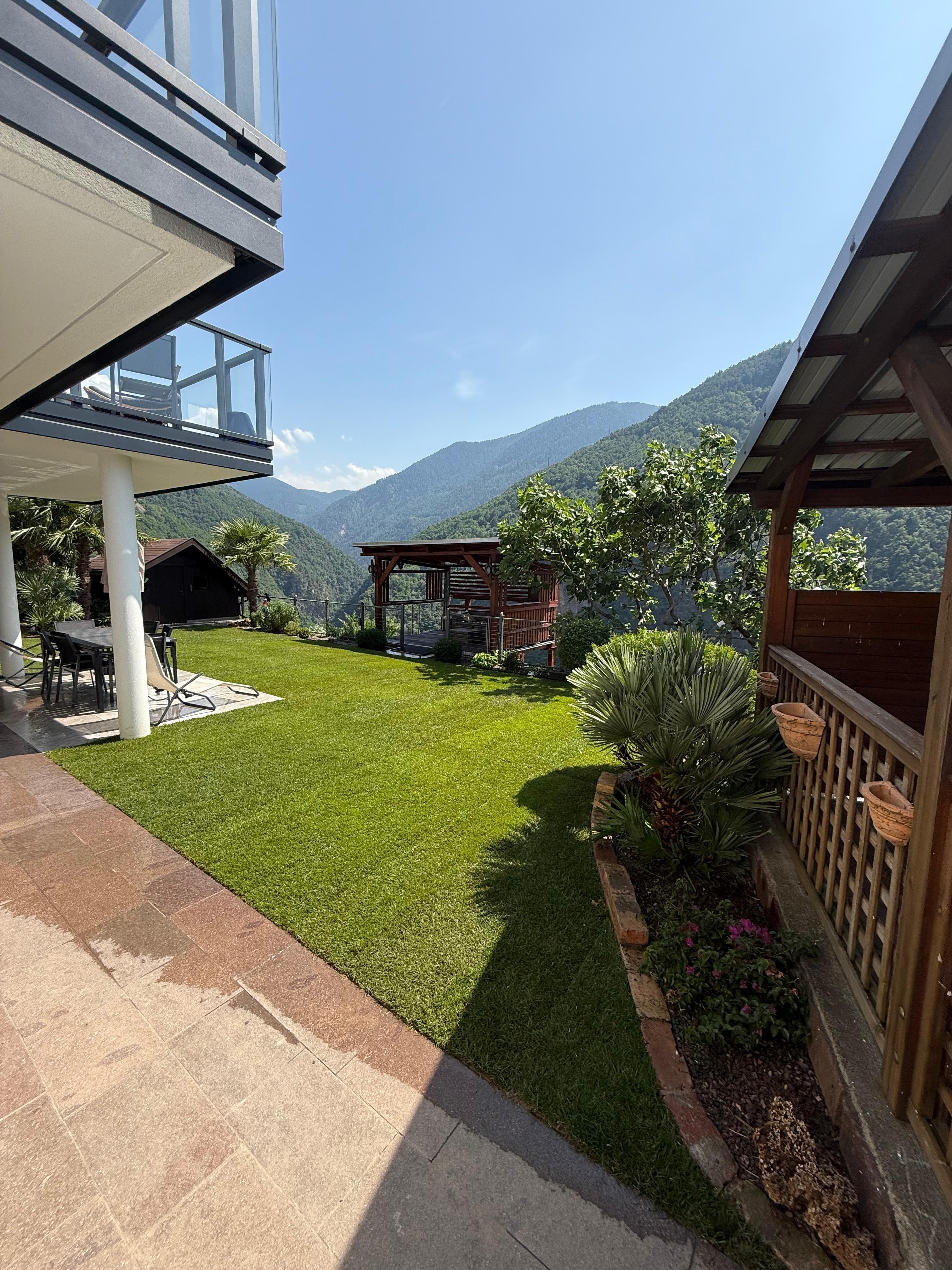 In arrivo. Villa unifamiliare - Tres